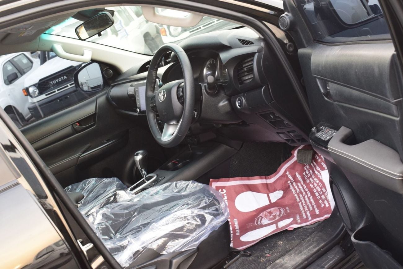 Toyota Hilux 2022 TOYOTA HILUX DOUBLE CABIN SR5