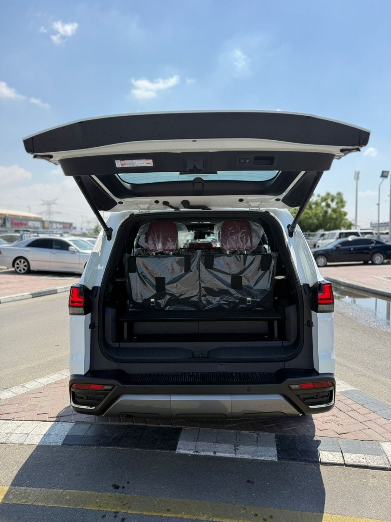 Lexus LX 700h Lexus LX-Series LX 700h Signature