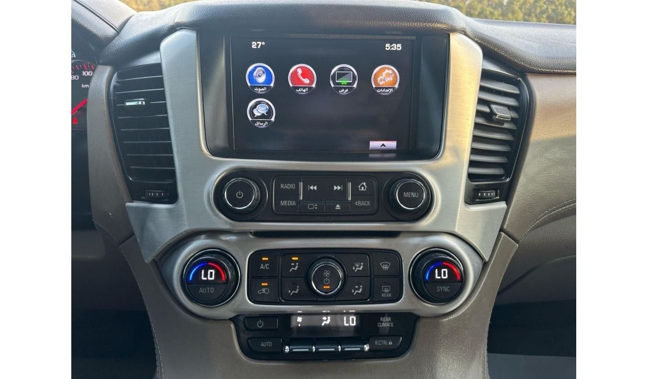 GMC Yukon SLE 5.3L 4WD (8 Seater) GMC YUKON 2017 GCC ORGINAL PAINT // ACCIDENT FREE // PERFECT CONDITION