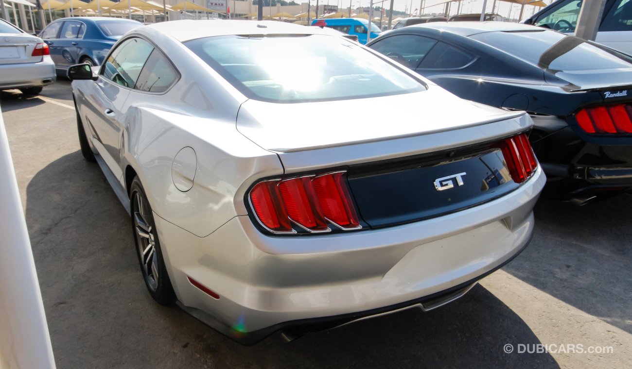 Ford Mustang GT