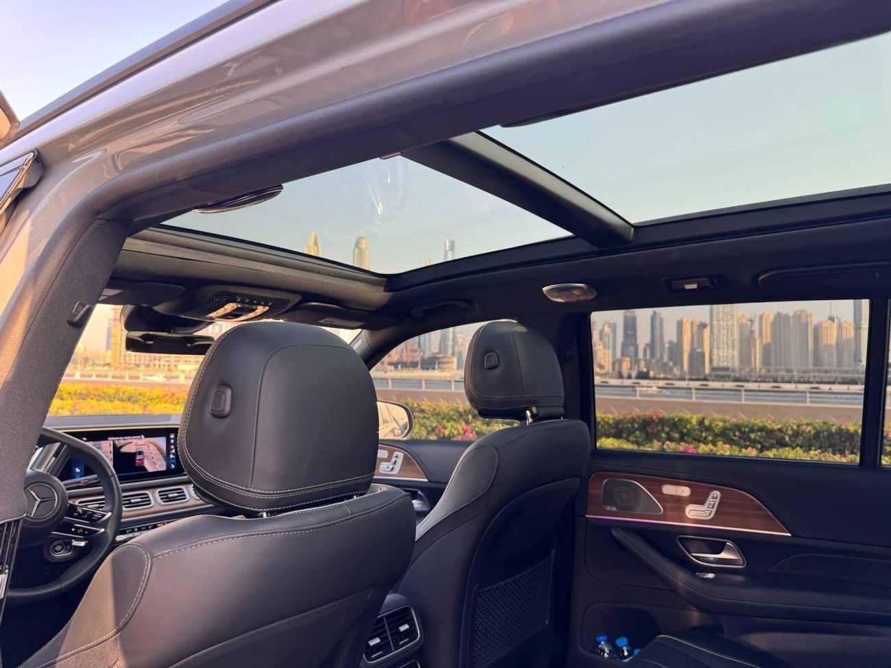 Mercedes-Benz GLS 580 Premium + 4.0L (489 HP)