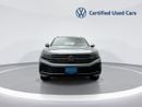 فولكس واجن طوارق ELEGANCE with Sunroof - Leather Seats 3L | 42,100 AED SAVINGS from New Car