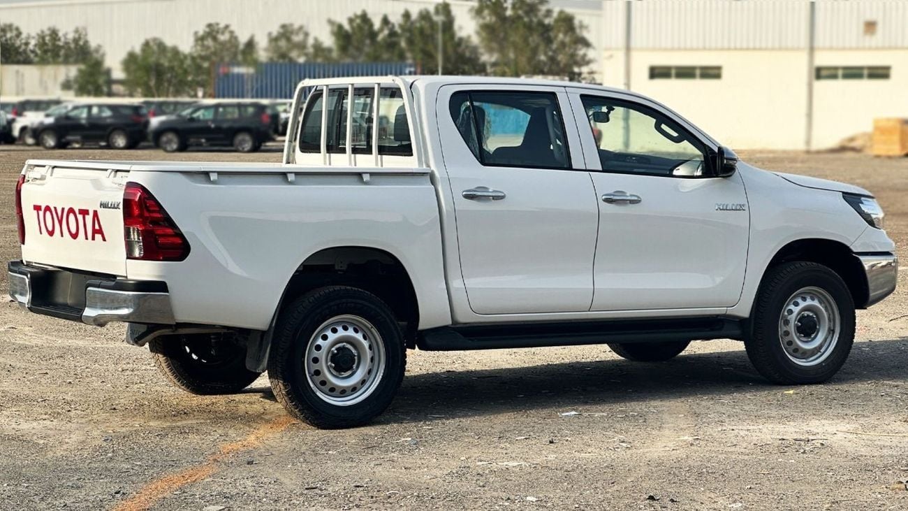 Toyota Hilux GL Toyota Hilux 2.7 petrol Manuel 2025 basic option four wheels
