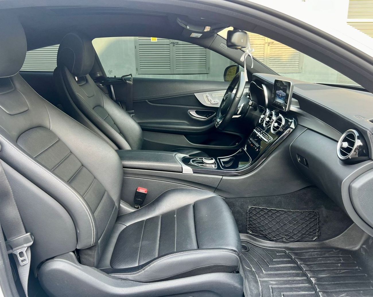 Mercedes-Benz C 300 Luxury Mercedes-Benz C300 COUPE 2017