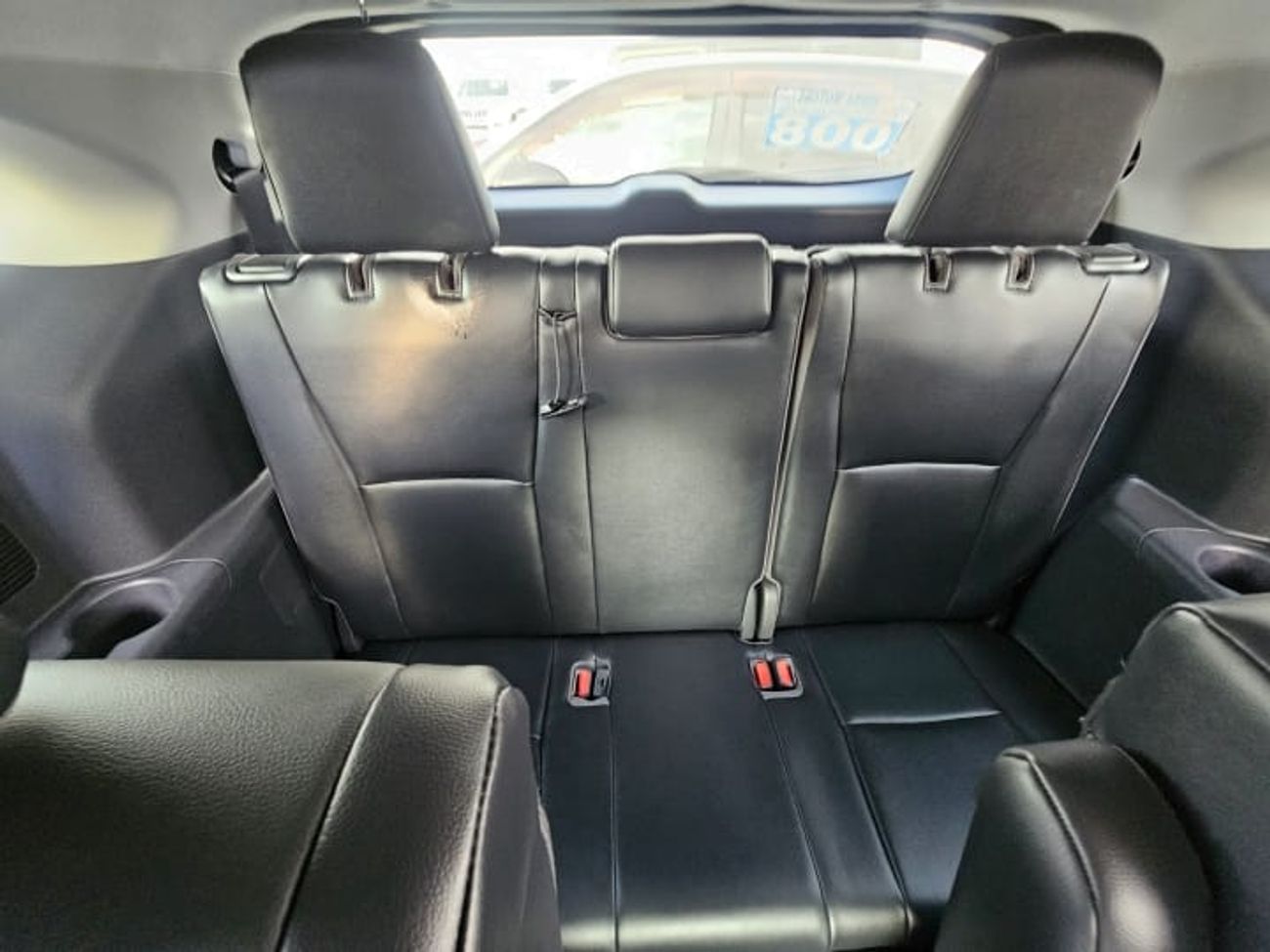 Toyota Highlander XLE-Non Hybrid-3.5L-AWD-LHD-American specs-6 Cylinders-petrol-Automatic-7 Seats-5 Doors