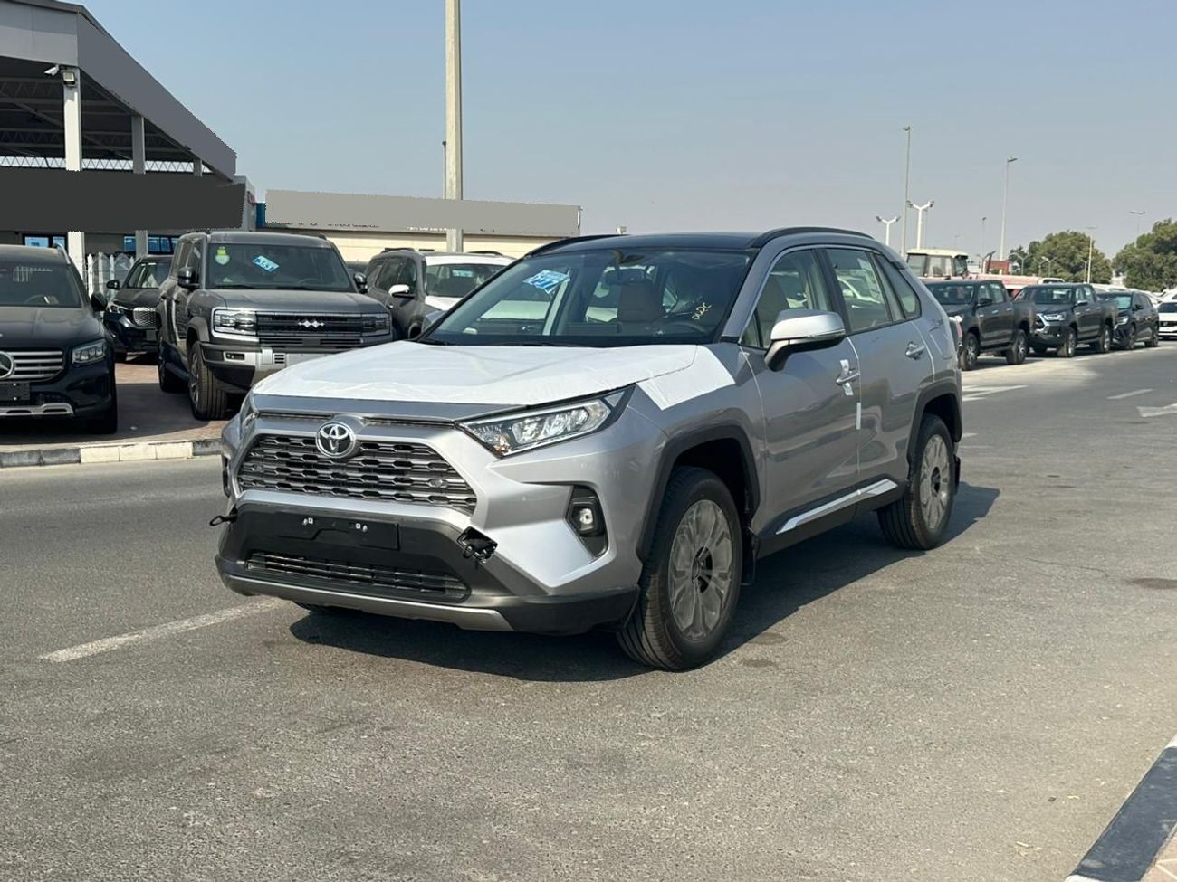 Toyota RAV4 2.5 LIMITED , PETROL , MEMORY SEAT, WIRELESS CHARGER ,PANORAMIC ROOF, FULL OPTION MODEL 2025