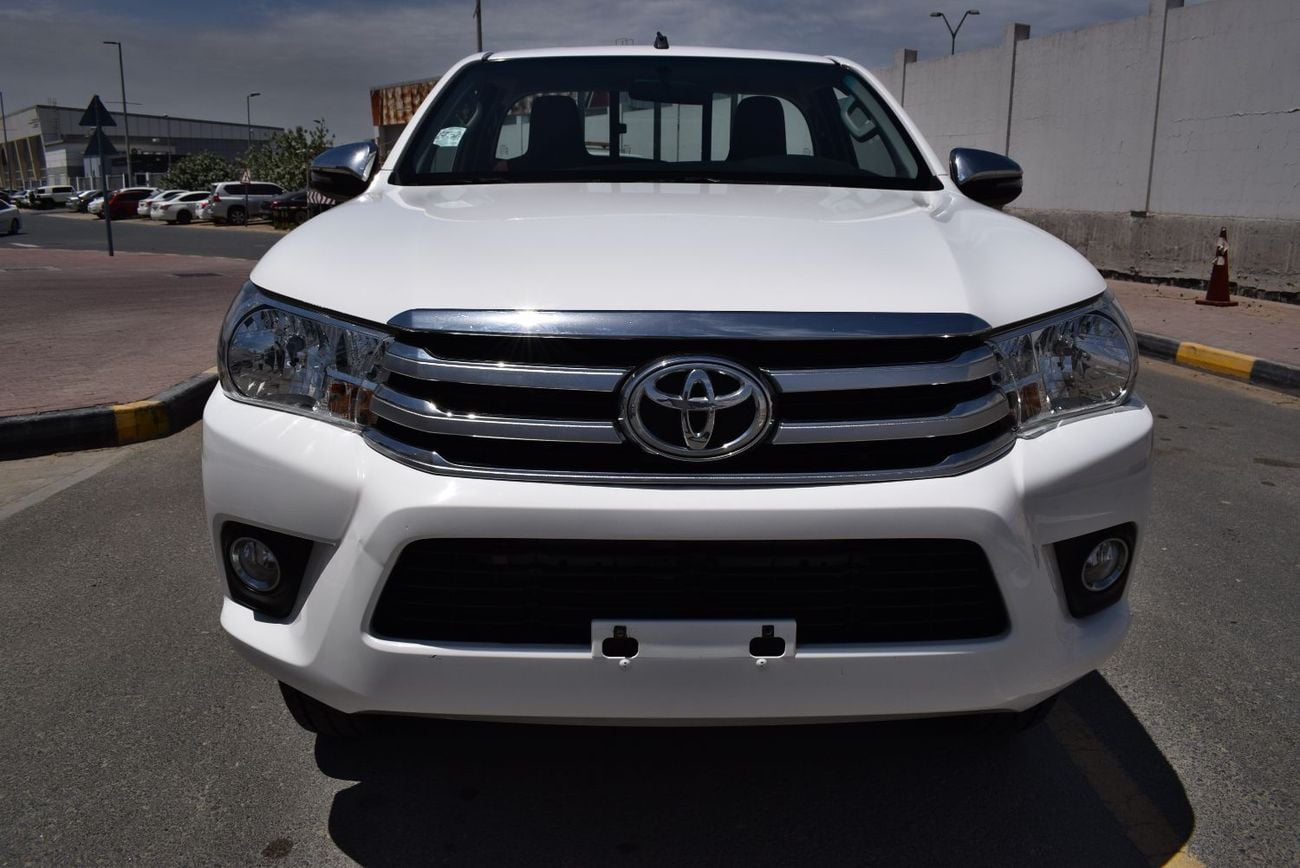 تويوتا هيلوكس GLX 2.7L Single Cab Utility 4WD M/T