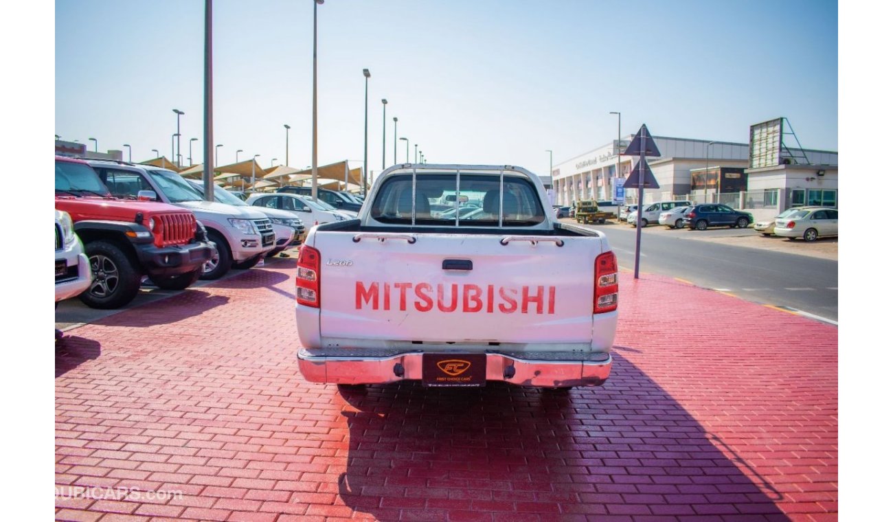 Mitsubishi L200 2016 | MITSUBISHI L200 4X2 | PICKUP DOUBLE CABIN | 6-SEATER | 4-DOORS | GCC | VERY WELL-MAINTAINED |