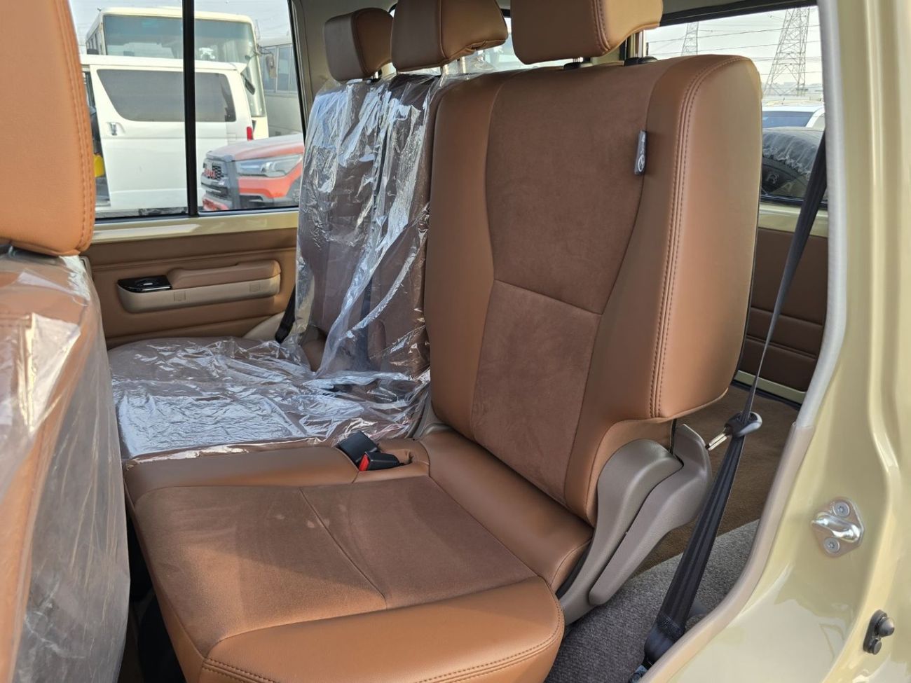 Toyota Land Cruiser 70 2025 Toyota Land Cruiser 4.0L AT full option