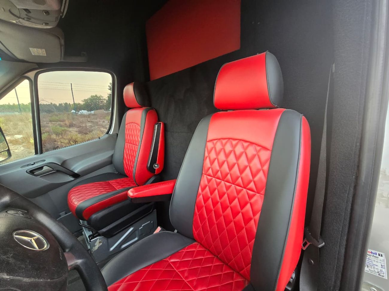 Mercedes-Benz Sprinter MERCEDES SPRINTER 2015 GCC  // VIP SEATS // GOOD CONDITION // TV // FULL OPITION
