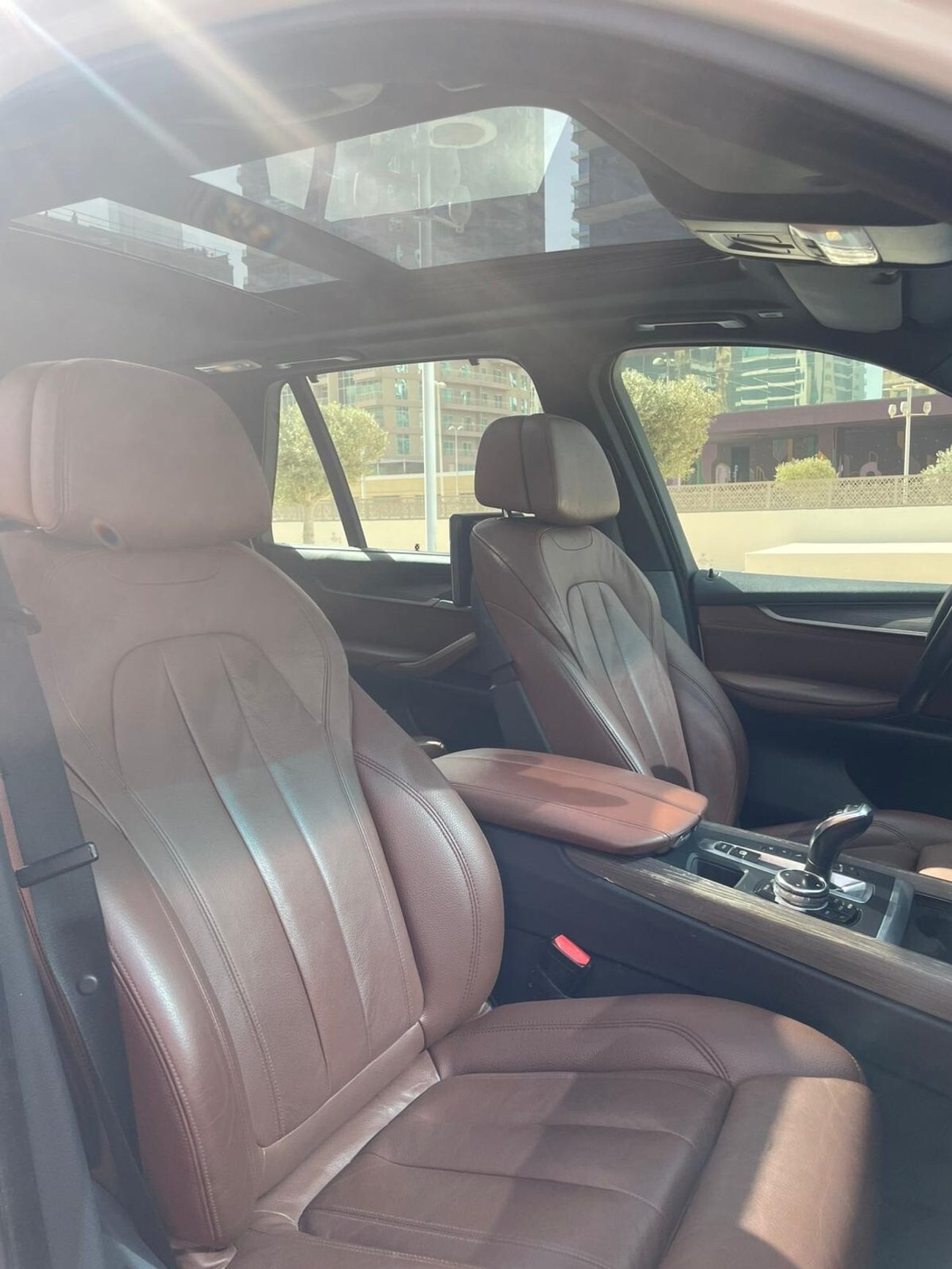 بي أم دبليو X5 50i Exclusive 4.4L (5 Seater)