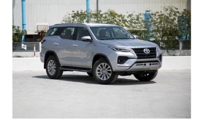 Toyota Fortuner 2023 Toyota Fortuner 4X4 2.8 18'I AL - Silver inside Chamois | Export Only