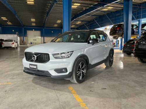Volvo XC40 T5 R Design | Guaranteed Warranty | 0 Down Payment