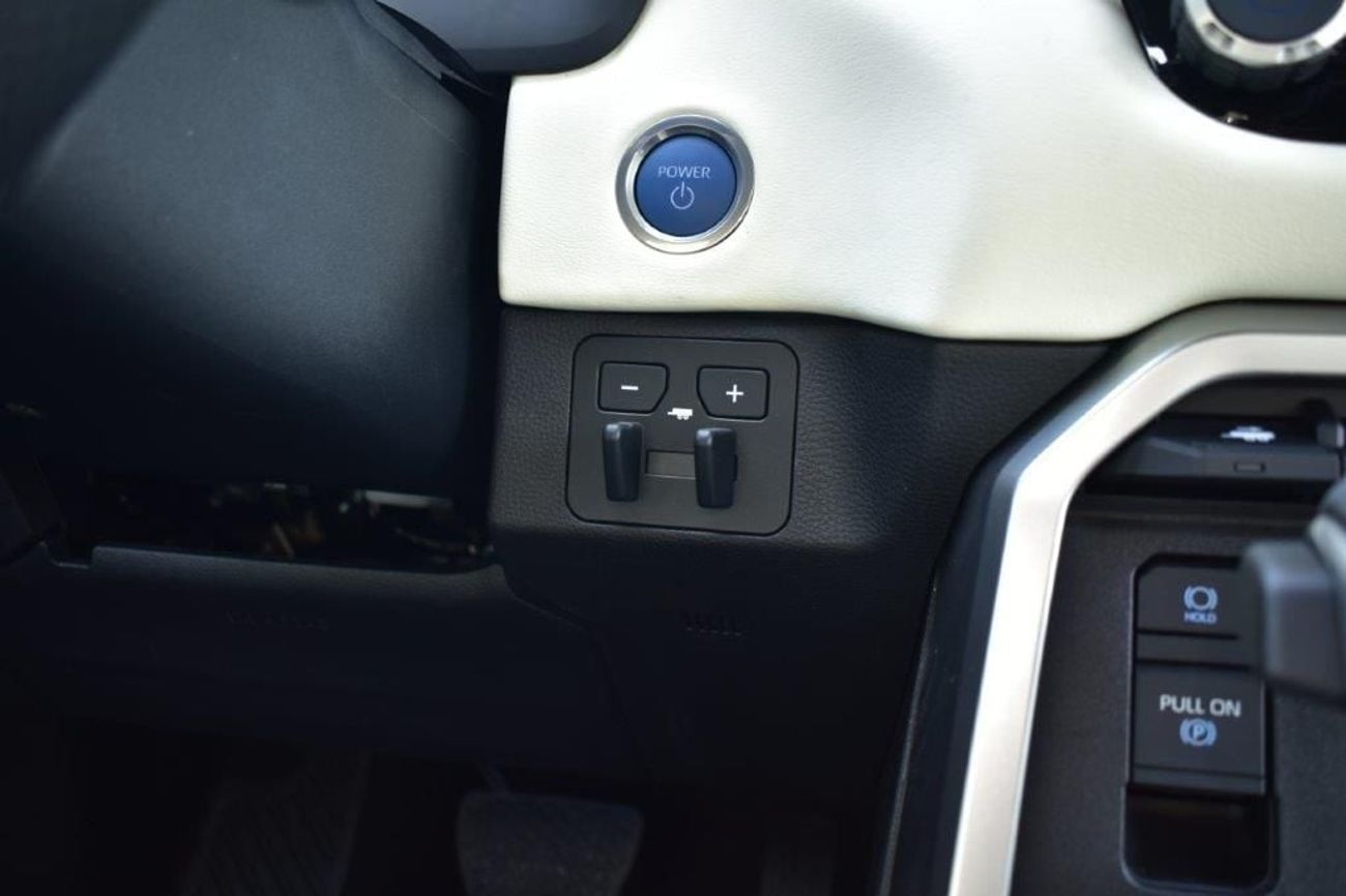 Toyota Sequoia Capstone Hybrid V6 3.5L Turbo 4WD