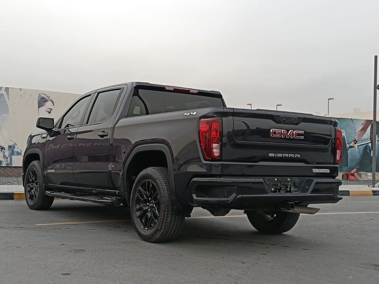GMC Sierra 2.7T SLE Crew Cab (FWD)