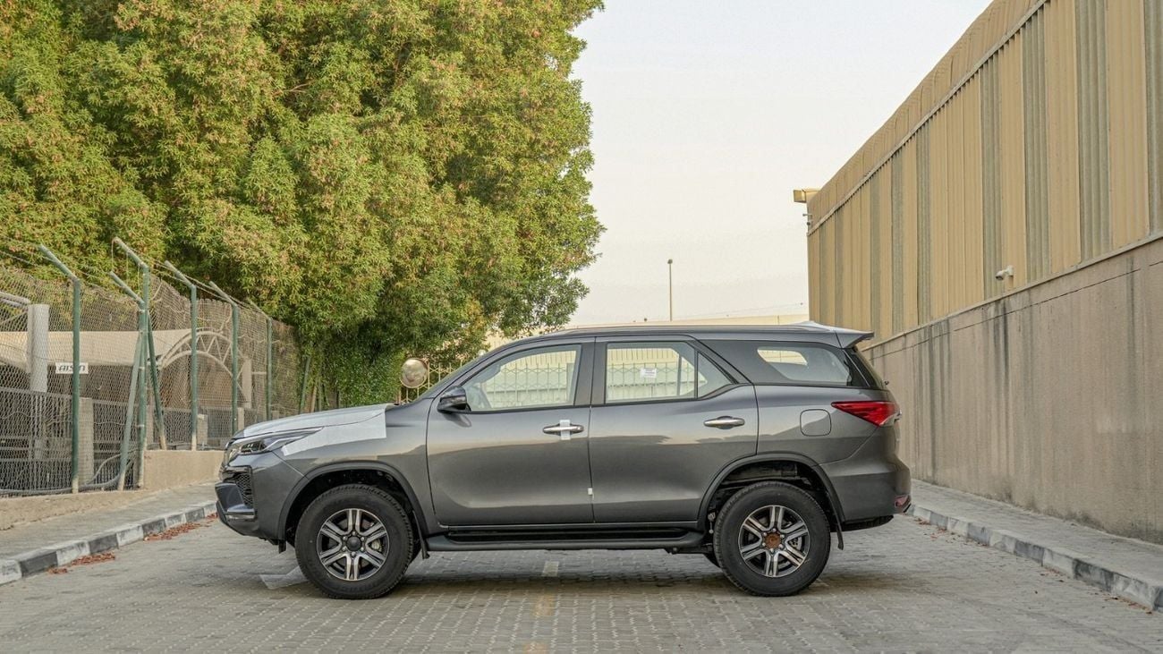 Toyota Fortuner EXR 2.7 L | v4 | Petrol | Auto AC | Export Only