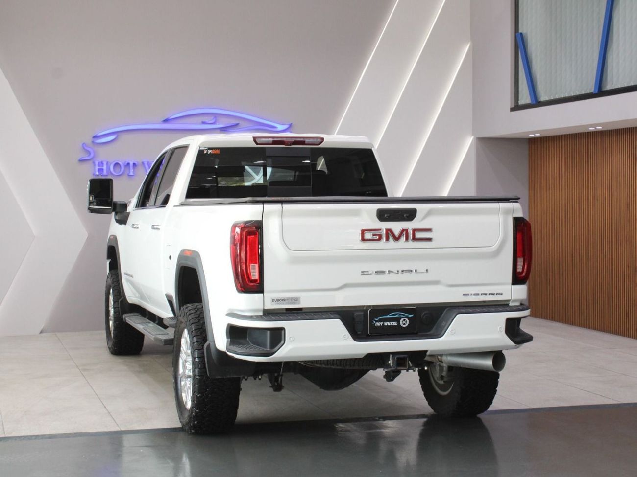 جي أم سي سييرا دينالي