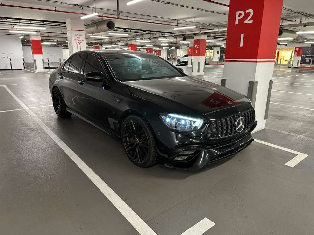 Mercedes-Benz E300 Premium + 2.0L