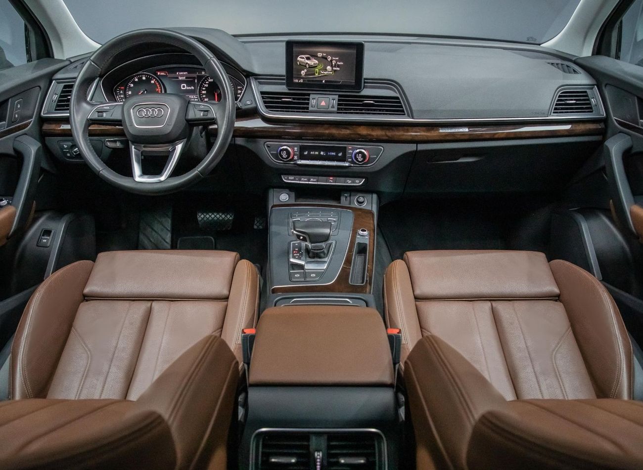 Audi Q5 45 TFSI Quattro 2.0L 1,870x60 • 0% DP • 2018 Audi Q5 45 TFSI Quattro • Warranty Available • GCC •