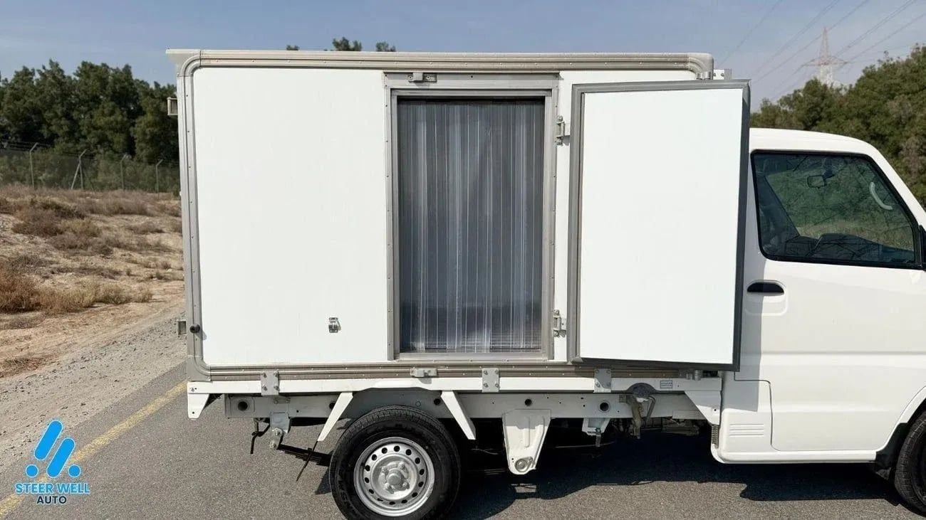 CMC Veryca CH21F 1.5L RWD Pickup with Freezer Box – White, Petrol