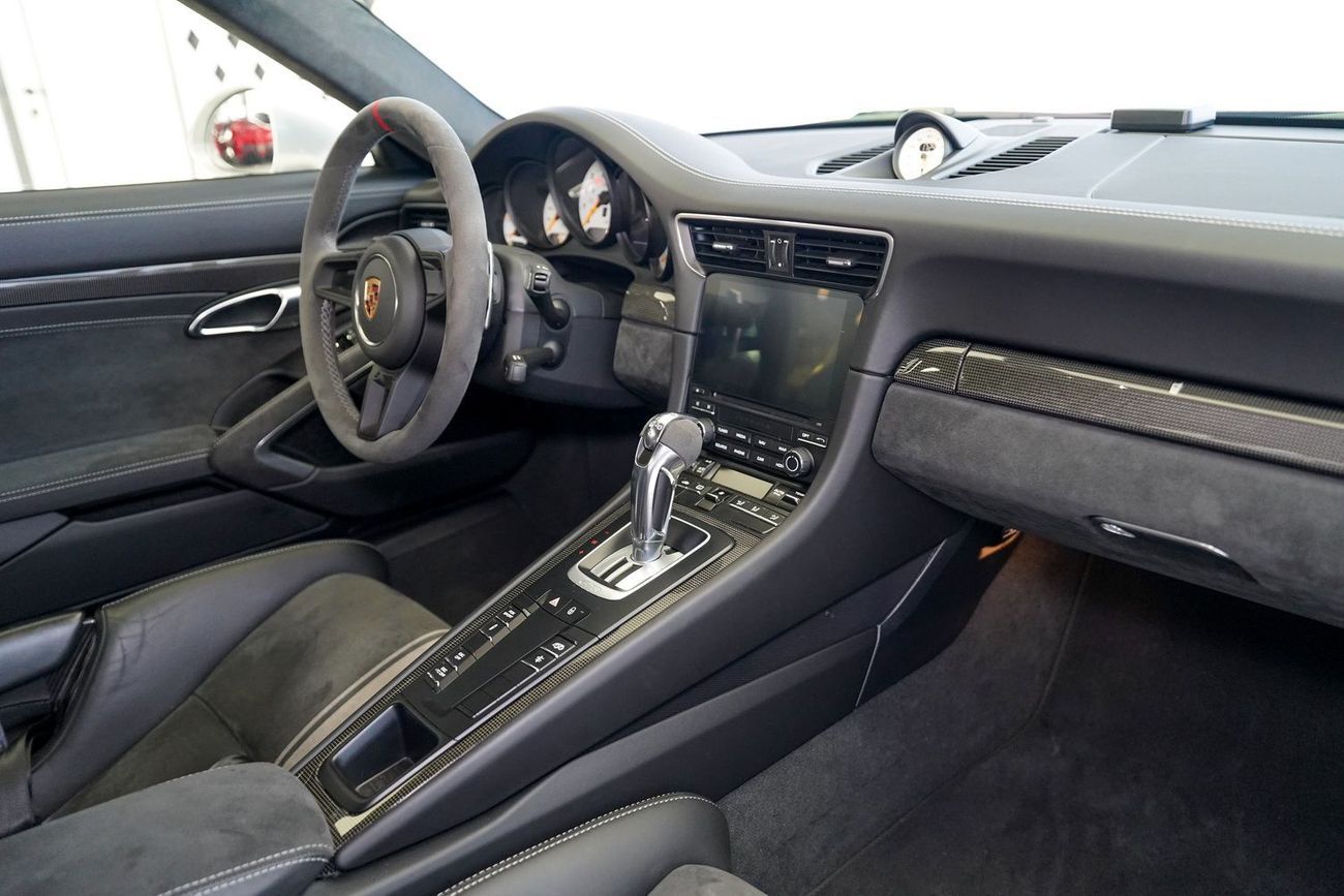 بورش 911 GT3 3.8L (475 HP) Convertible