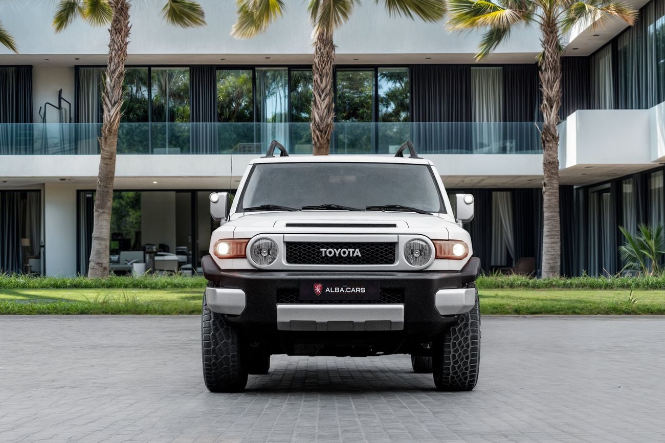 Toyota FJ Cruiser | 2,742 P.M | 0% Downpayment | Pristine Condition!