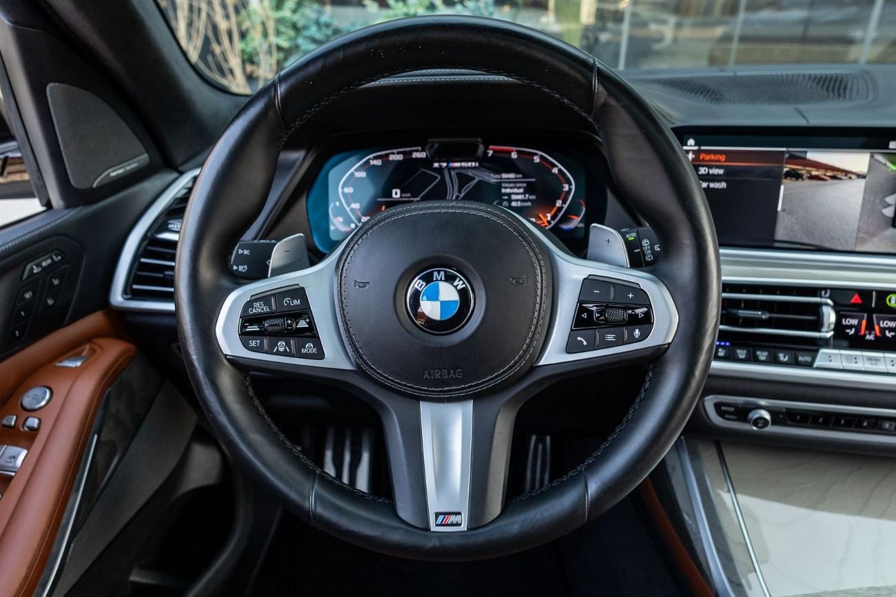 BMW X7 M50i BMW X7 Xdrive M-Sport (LOW MILEAGE) 2022 GCC | Warranty