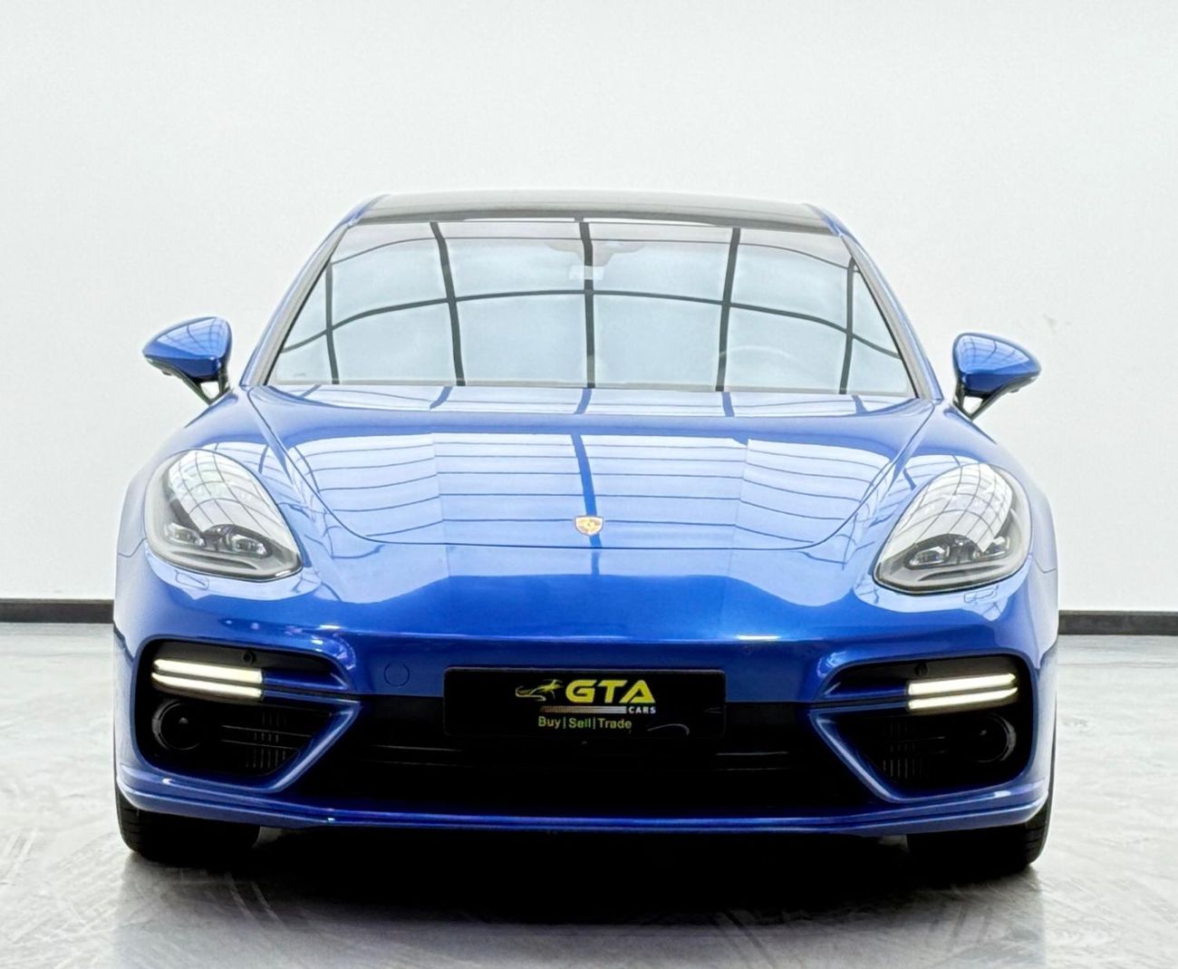 Porsche Panamera Turbo 4.0L RWD 2017 Porsche Panamera Turbo, Porsche Full Service History, Excellent Condition, GCC