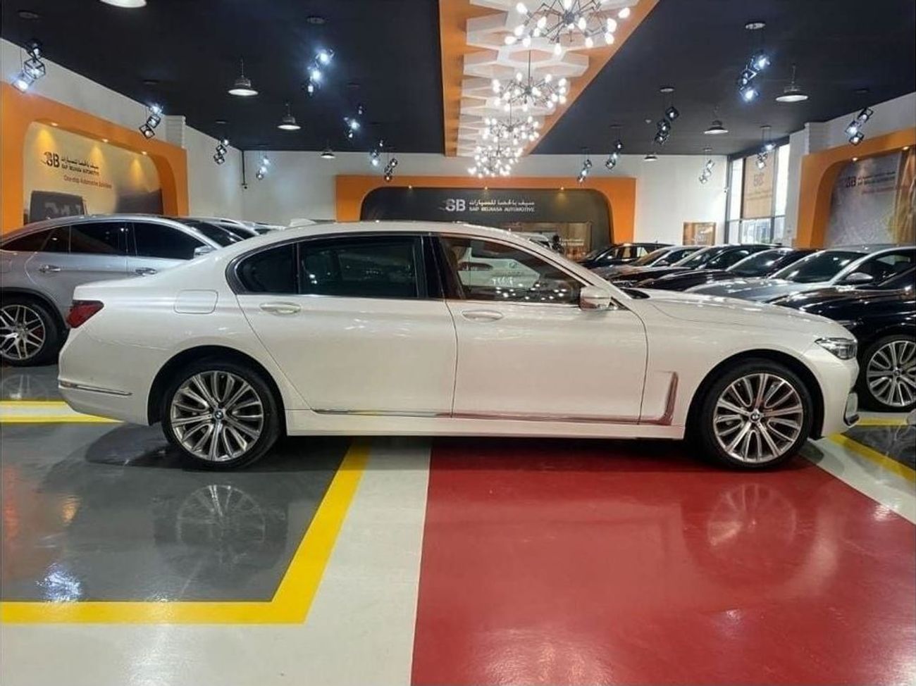 بي أم دبليو 730Li بيور اكسيلنس 3,833 درهم إماراتي @ 0% DP |  بي ام دبليو الفئة السابعة | 730 لي | 2022 | 2.0 لتر | دول