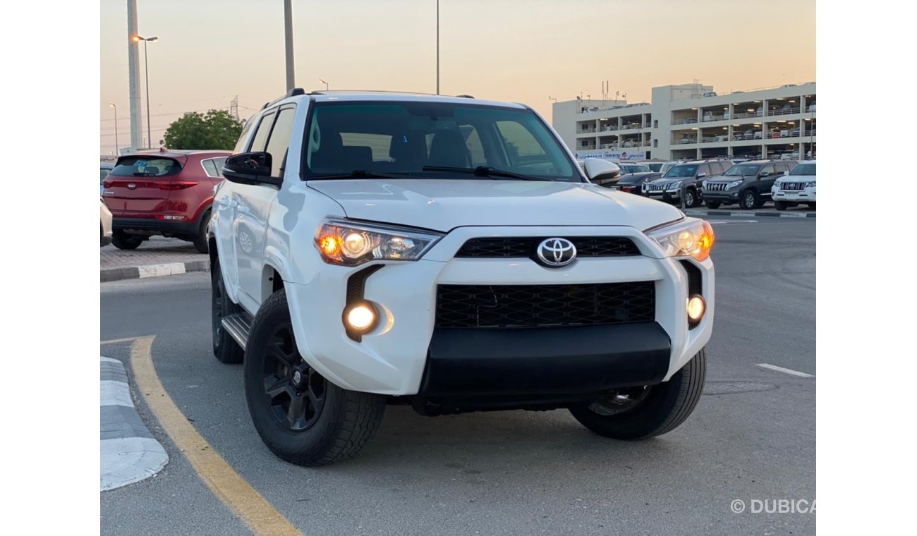 Toyota 4Runner SR5 PREMIUM AND ECO 7 SEATER 4.0L V6 2015 AMERICAN SPECIFICATION