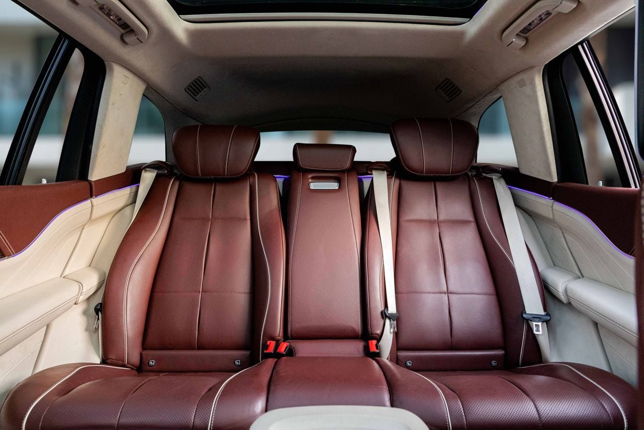 Mercedes Benz GLS 600 MAYBACH GLS 600 | 7,951 P.M | 0% Downpayment | MAYBACH GLS600 | IMMACULATE!