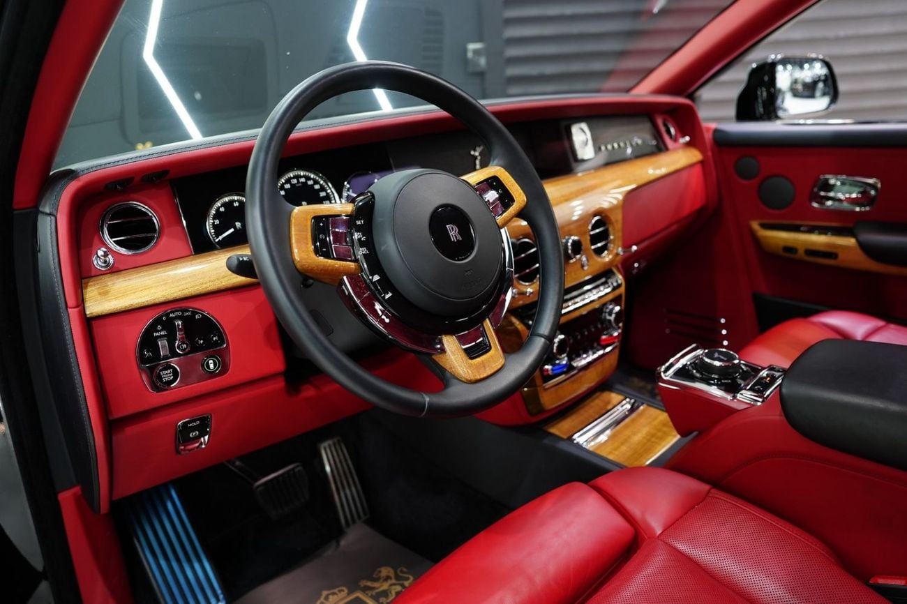 Rolls Royce Phantom STD 2018 Rolls-Royce Phantom VIII, Rear Entertainment, Starlight Headliner, Very Low KM, GCC Specs!!