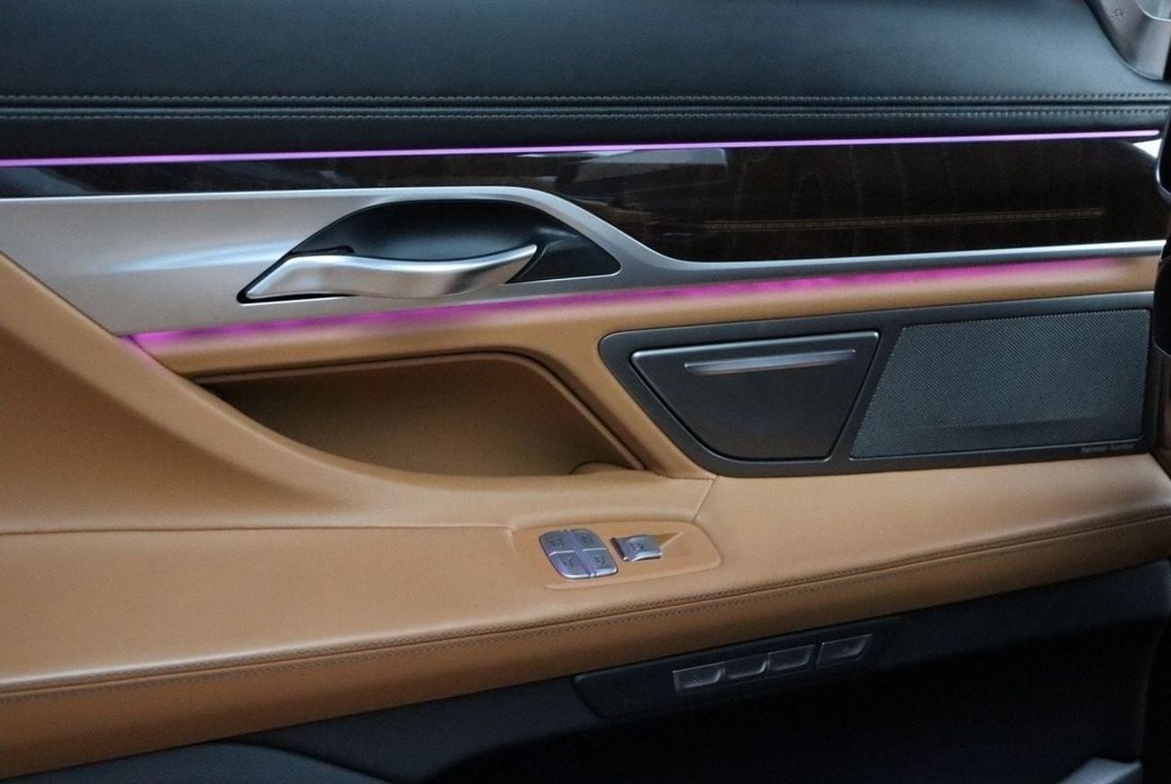 بي أم دبليو 740Li Exclusive 3.0L (335 HP) BMW 740LI VIP / 2017 / GCC / Free Accident/ V6