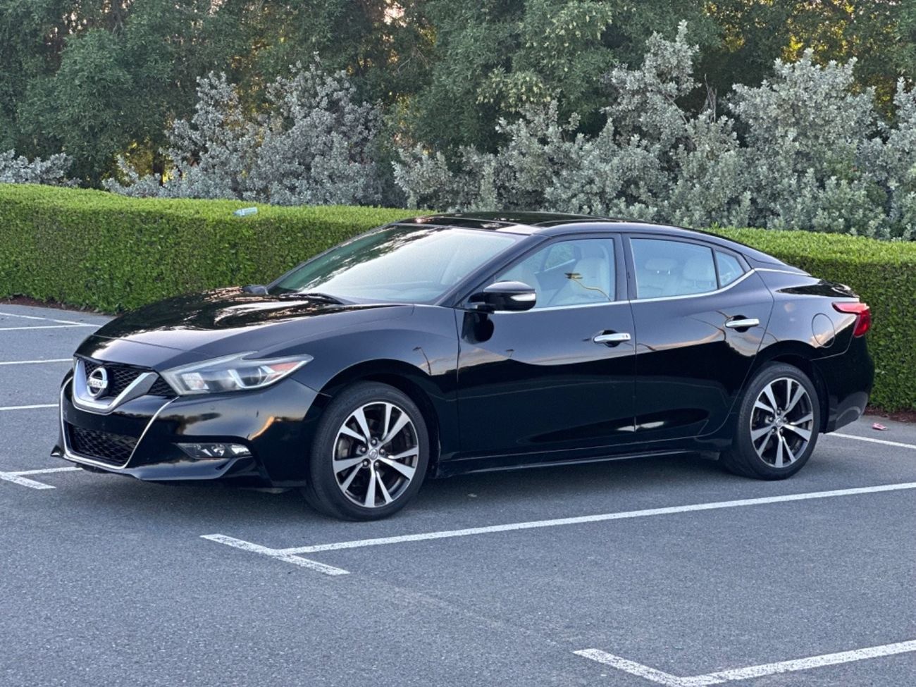 نيسان ماكسيما SV موديل 2016 خليجي فل مواصفات كراسي جلد وبانوراما ومثبت سرعه وتحكم كهربي كامل