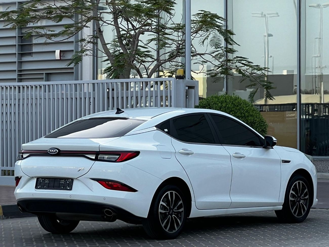 جاك J7 JAC J7 2023 GCC// FSH  // UNDER WARRANTY // FULL OPITION // ORGINAL PAINT