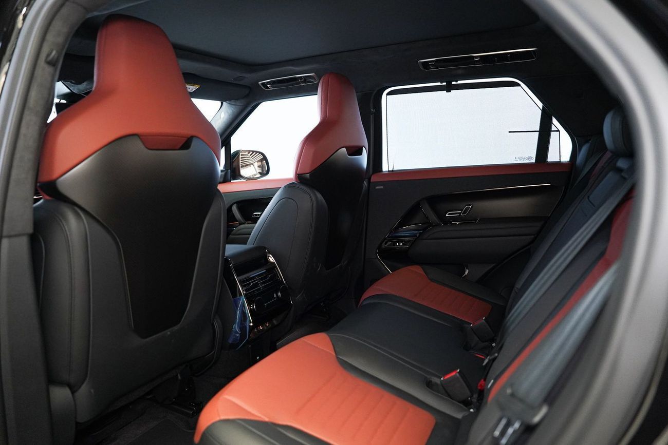 Land Rover Range Rover Sport SV Edition Two P635 4.4L SV Edition one P635 4.4L