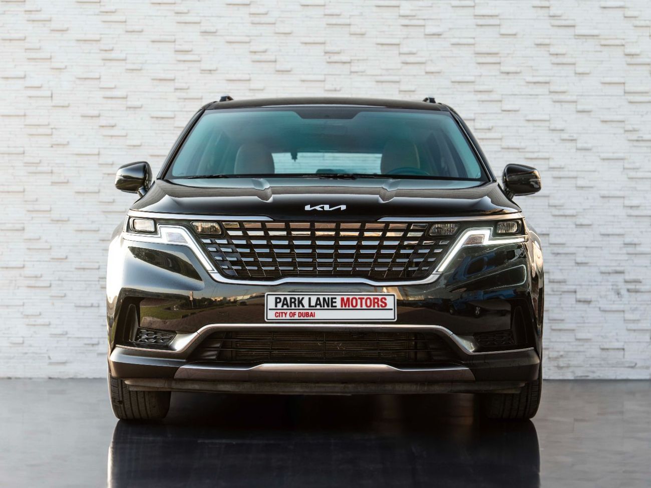 كيا كارنيفال LX