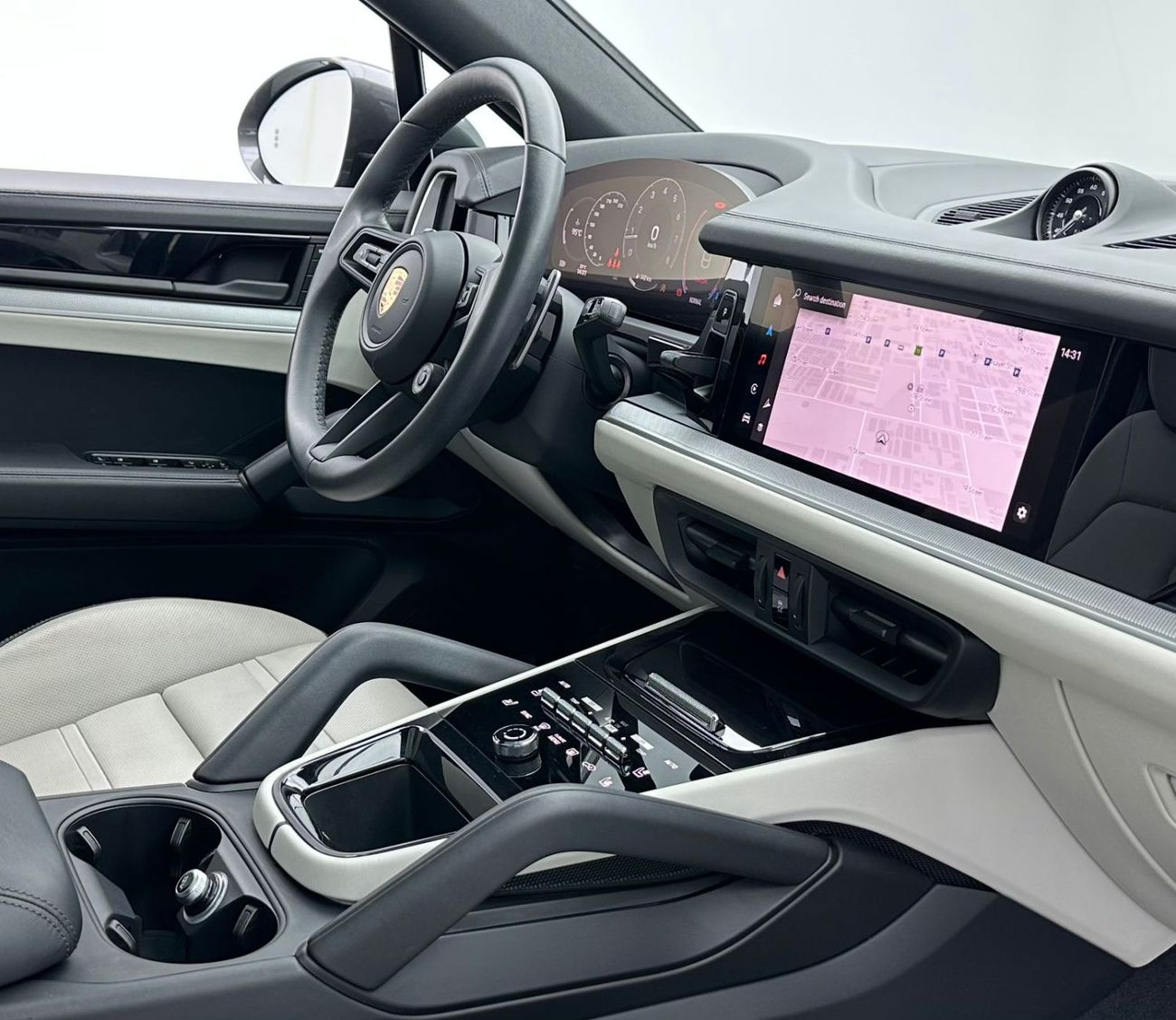 Porsche Cayenne Base Coupe 2024 Porsche Cayenne Coupe, Feb/2027 Porsche Warranty, Porsche Full Service History, GCC