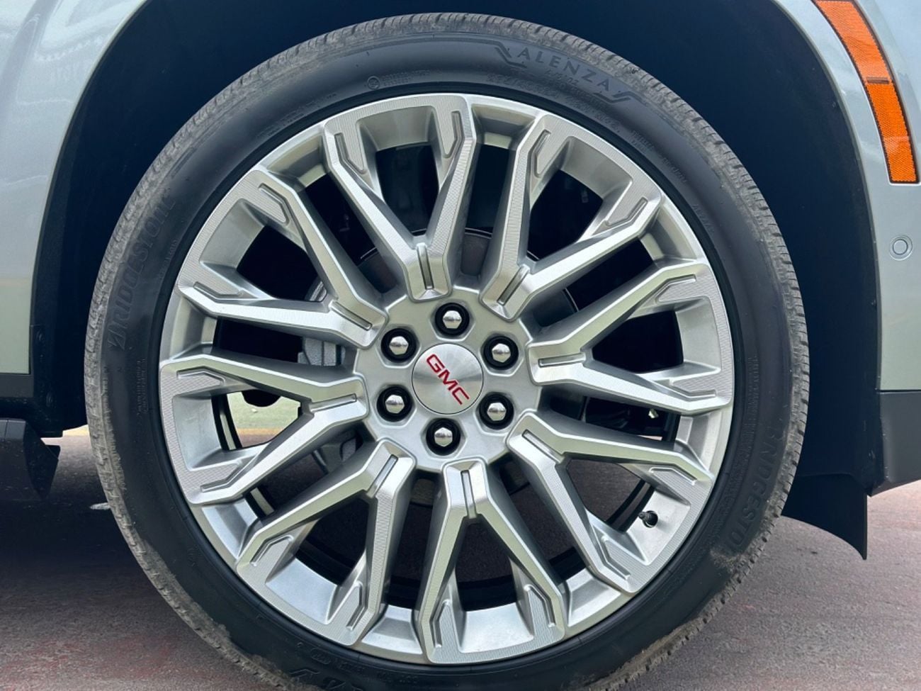 GMC Yukon 6.2 V8 Denali (AWD)