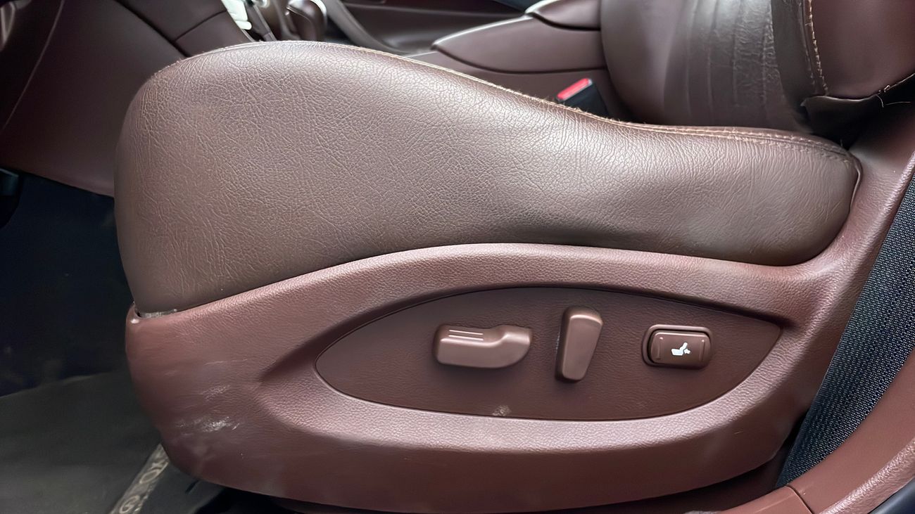 Infiniti QX50 LUXURY 3.7 | Under Warranty | Inspected on 150+ parameters