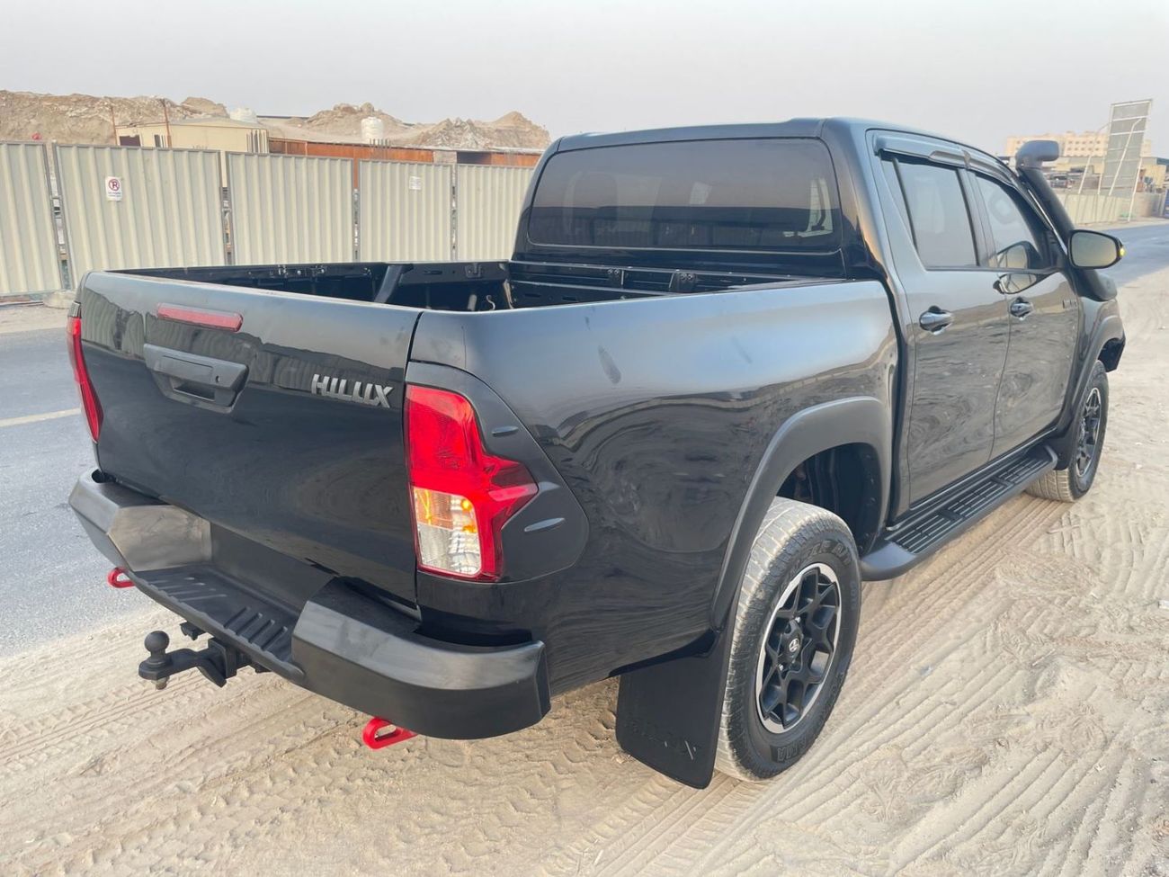 Toyota Hilux RIGHT HAND VEHICLE ONLY FOR EXPORT MT