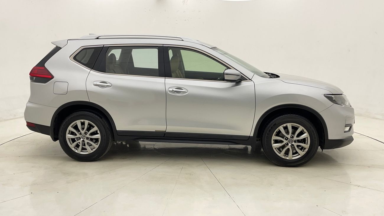 نيسان إكس تريل S 4WD 2.5 | بدون دفعة مقدمة | اختبار القيادة في المنزل