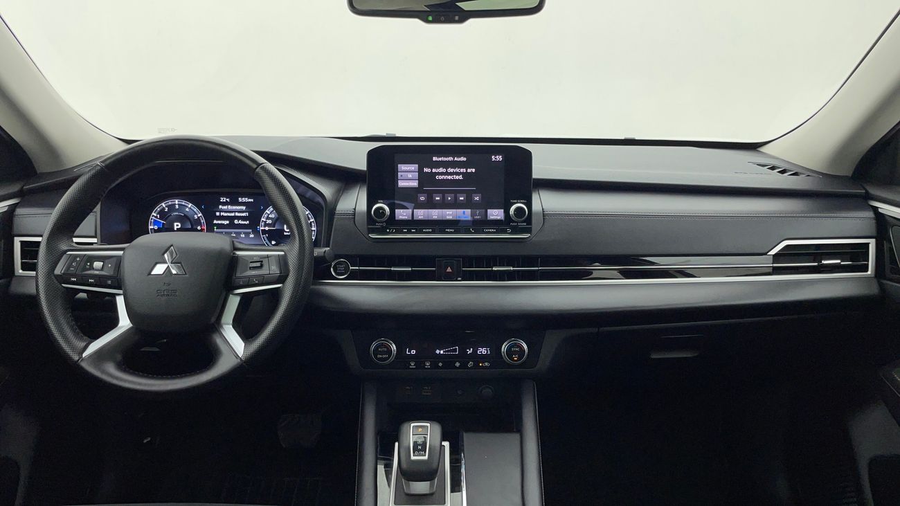 ميتسوبيشي آوتلاندر HL SYNTHETIC LEATHER WITH SUNROOF 2.5 | بدون دفعة مقدمة | اختبار القيادة في المنزل