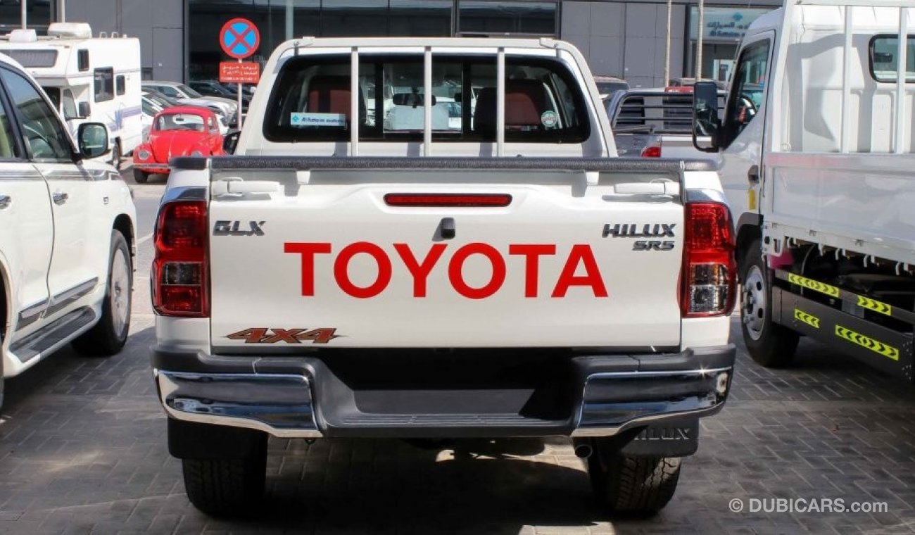 تويوتا هيلوكس Toyota Hilux GLX 2.7L V4