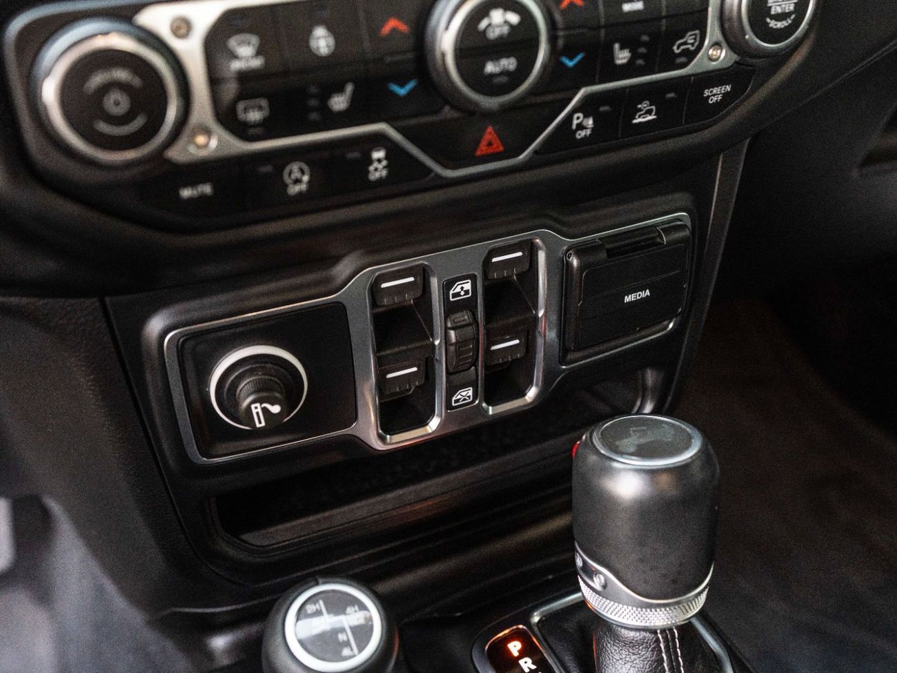 Jeep Wrangler Unlimited Sahara 3.6L