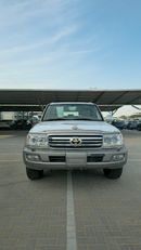 Toyota Land Cruiser GXR GCC only 30900 KM
