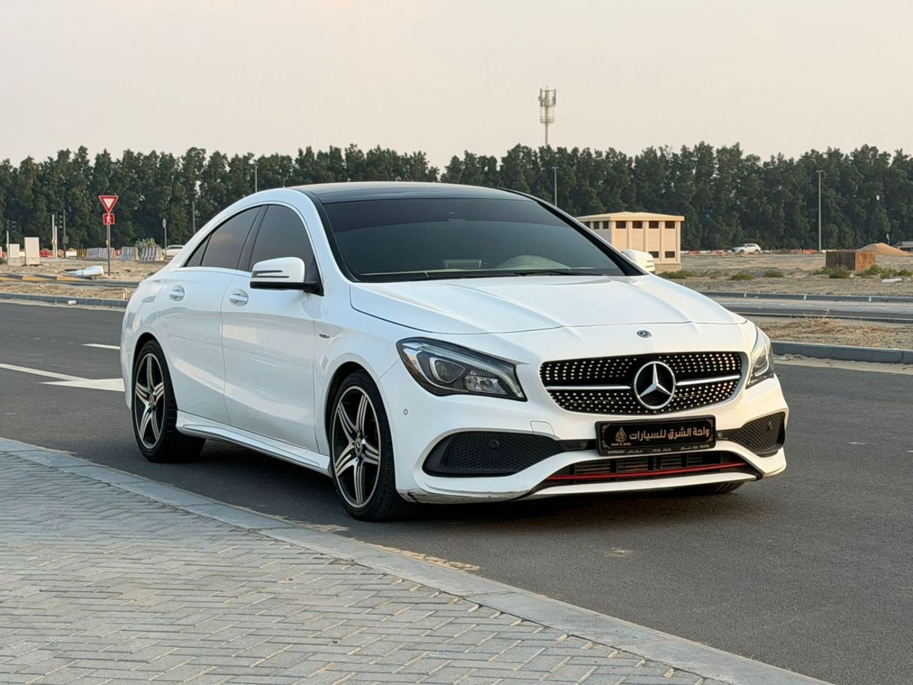 مرسيدس بنز CLA 250 Premium 2.0L