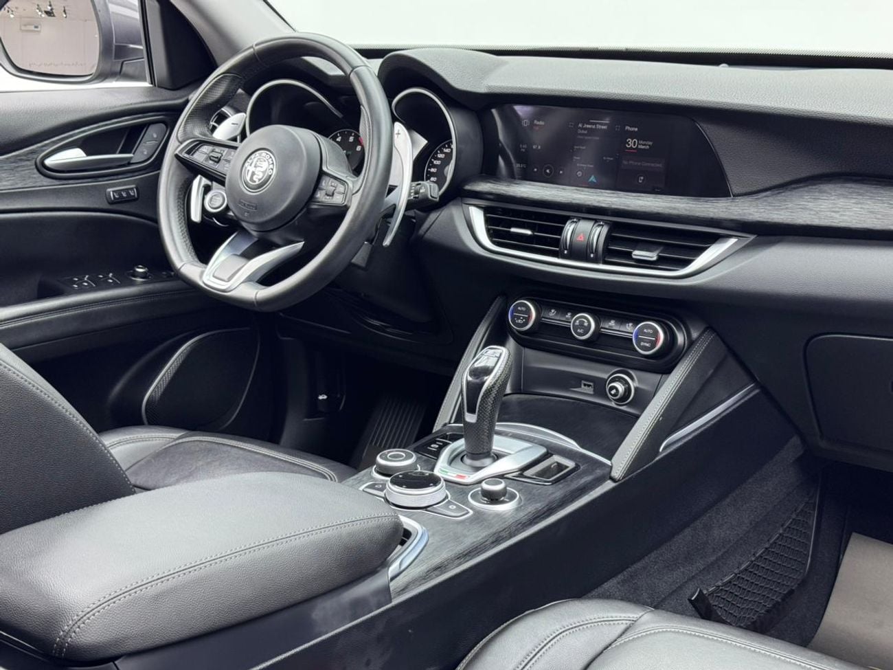 ألفا روميو ستيلفيو Super 2.0L