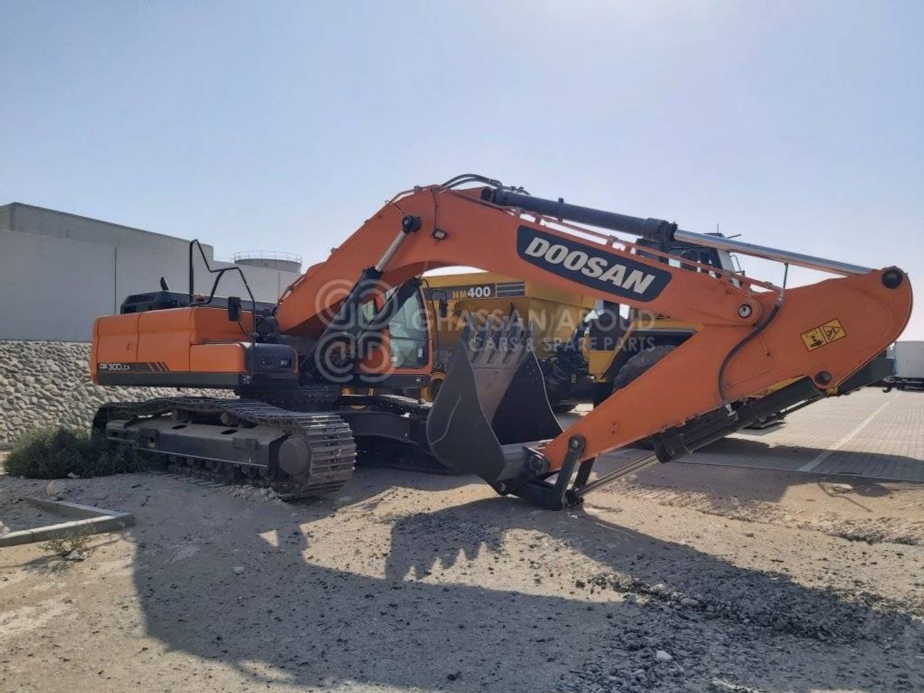Doosan DX300 LCA DOOSAN DX300 LCA – CRAWLER EXCAVATOR OPERATING WEIGHT 29.6 TON WITH 1.47 CBM BUCKET (HEAVY DUTY) SHO