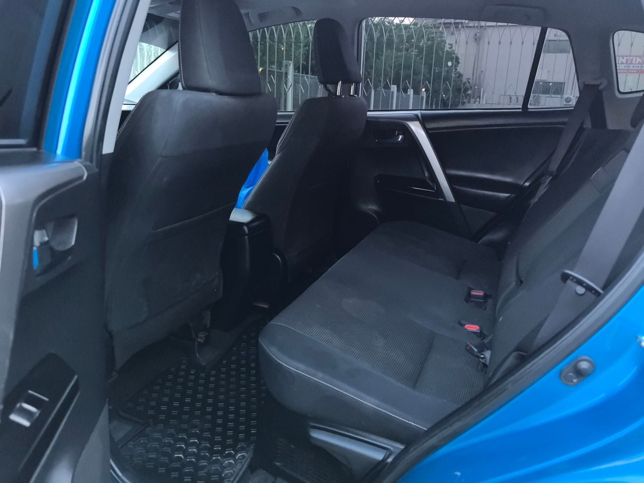 Toyota RAV4 XLE 2.5L